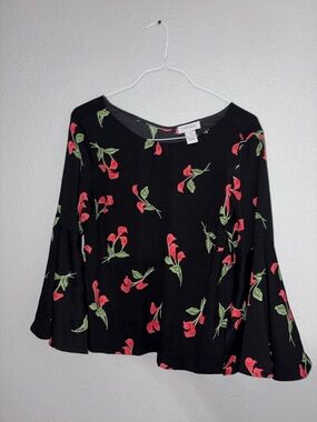 Carmen Marc Valvo Black Bell-Sleeve Top with Coral Floral Print